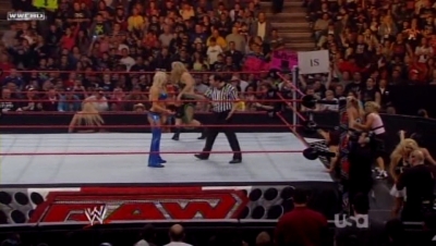 WWE_Raw_04_28_08_Diva_Match_XviD_avi_000098598.jpg