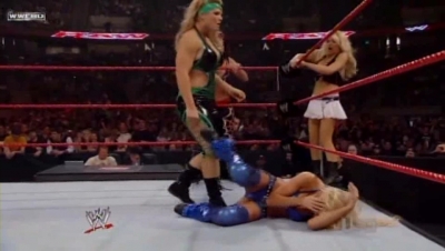 WWE_Raw_04_28_08_Diva_Match_XviD_avi_000103536.jpg