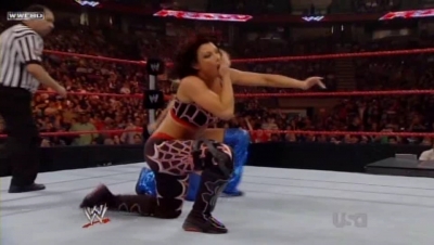 WWE_Raw_04_28_08_Diva_Match_XviD_avi_000143076.jpg