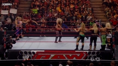 WWE_Raw_04_28_08_Diva_Match_XviD_avi_000152952.jpg