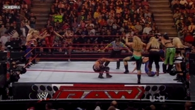 WWE_Raw_04_28_08_Diva_Match_XviD_avi_000163396.jpg