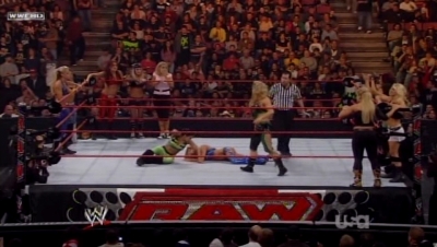 WWE_Raw_04_28_08_Diva_Match_XviD_avi_000205572.jpg