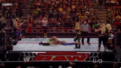 WWE_Raw_04_28_08_Diva_Match_XviD_avi_000206172.jpg