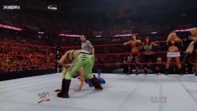 WWE_Raw_04_28_08_Diva_Match_XviD_avi_000207941.jpg