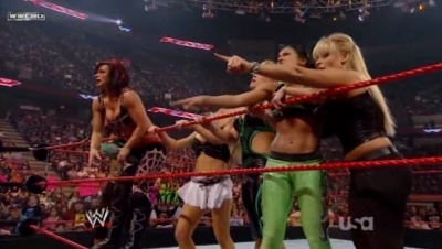 WWE_Raw_04_28_08_Diva_Match_XviD_avi_000321421.jpg