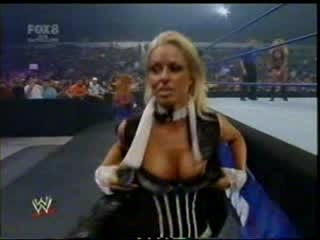 6_Diva_Halloween_Tag_mpg_000059200.jpg