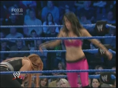 WWE_SD_21-11-08_Bella-Twins-vs-_Victoria-Natalya_avi_000204320.jpg