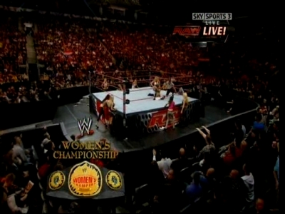 RAW_05-05-08_Beth_vs_Mickie_Lumberjill_Match_avi_000275108.jpg