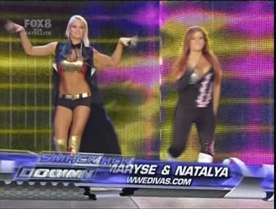 WWE_SD_12-12-08_Bella_Twins_-VS-_Maryse_and_Natalya_avi_000044279.jpg