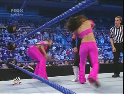 WWE_SD_12-12-08_Bella_Twins_-VS-_Maryse_and_Natalya_avi_000159239.jpg
