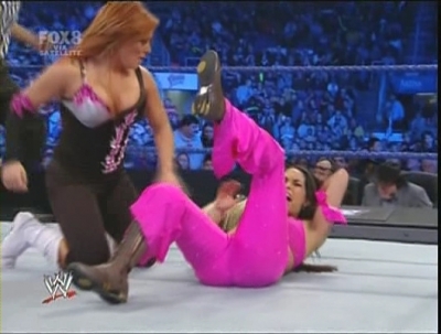 WWE_SD_12-12-08_Bella_Twins_-VS-_Maryse_and_Natalya_avi_000201759.jpg