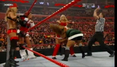 Santas_Little_Helper_Match_-_Armageddon_-_14th_Dec_08_avi_000199198.jpg