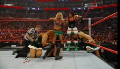 Santas_Little_Helper_Match_-_Armageddon_-_14th_Dec_08_avi_000271896.jpg