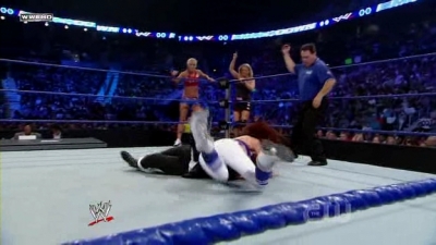 SD_08-08-08_Maryse-Victoria-Natalya_vs_Michelle-Cherry-Maria_avi_000297764.jpg