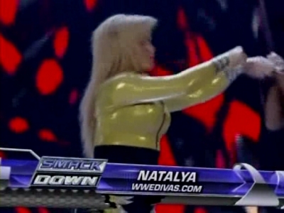 WWE_SmackDown_05_09_08_Diva_Match_XviD_avi_000058058.jpg