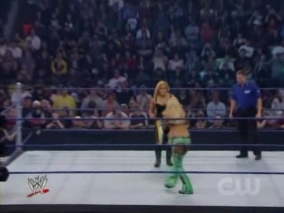 WWE_SmackDown_05_09_08_Diva_Match_XviD_avi_000094294.jpg