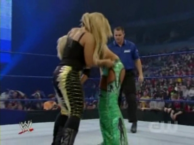 WWE_SmackDown_05_09_08_Diva_Match_XviD_avi_000102702.jpg