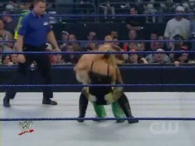 WWE_SmackDown_05_09_08_Diva_Match_XviD_avi_000103269.jpg