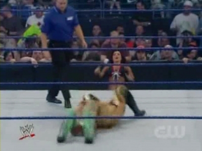 WWE_SmackDown_05_09_08_Diva_Match_XviD_avi_000103770.jpg
