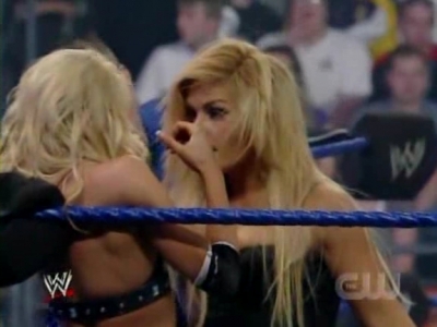 WWE_SmackDown_05_09_08_Diva_Match_XviD_avi_000116783.jpg