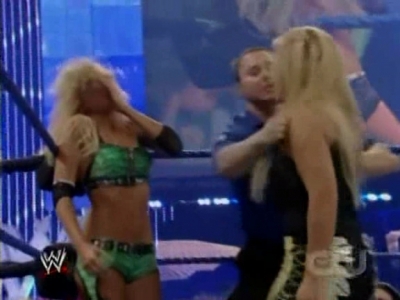 WWE_SmackDown_05_09_08_Diva_Match_XviD_avi_000122856.jpg