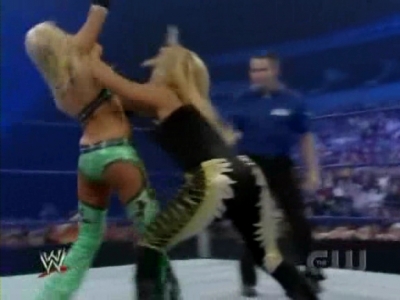 WWE_SmackDown_05_09_08_Diva_Match_XviD_avi_000131531.jpg