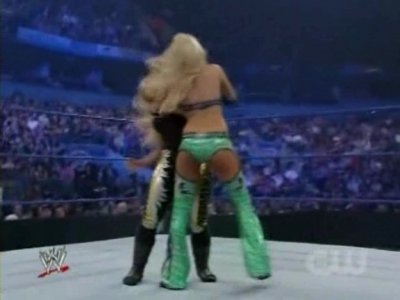 WWE_SmackDown_05_09_08_Diva_Match_XviD_avi_000135168.jpg