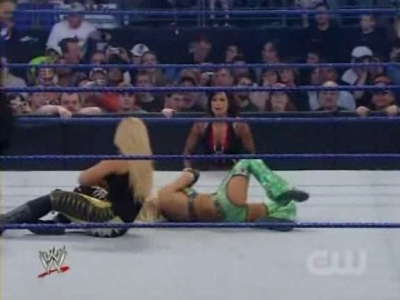 WWE_SmackDown_05_09_08_Diva_Match_XviD_avi_000148581.jpg