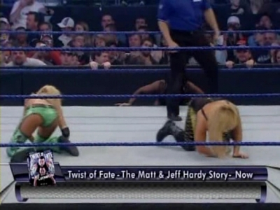 WWE_SmackDown_05_09_08_Diva_Match_XviD_avi_000162662.jpg