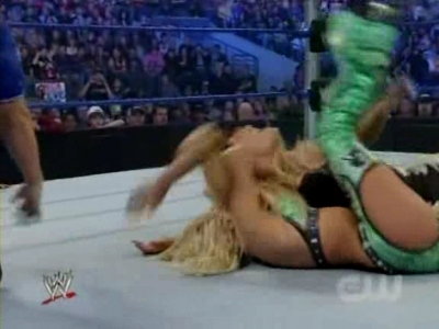 WWE_SmackDown_05_09_08_Diva_Match_XviD_avi_000183082.jpg