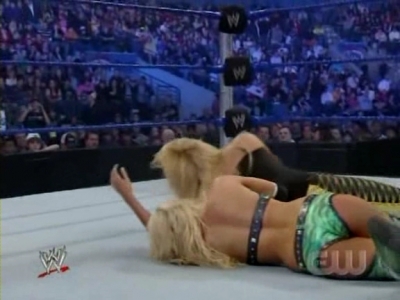 WWE_SmackDown_05_09_08_Diva_Match_XviD_avi_000184584.jpg