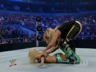 WWE_SmackDown_05_09_08_Diva_Match_XviD_avi_000195361.jpg