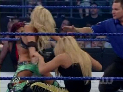 WWE_SmackDown_05_09_08_Diva_Match_XviD_avi_000208575.jpg