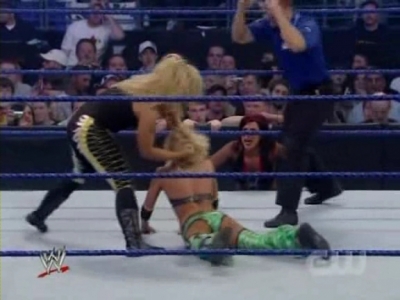 WWE_SmackDown_05_09_08_Diva_Match_XviD_avi_000212645.jpg