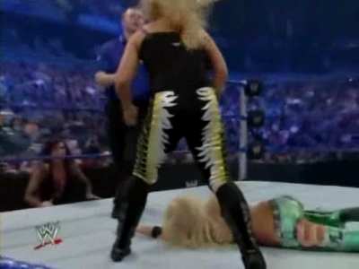 WWE_SmackDown_05_09_08_Diva_Match_XviD_avi_000213813.jpg