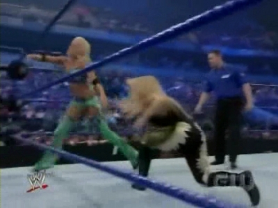 WWE_SmackDown_05_09_08_Diva_Match_XviD_avi_000224224.jpg