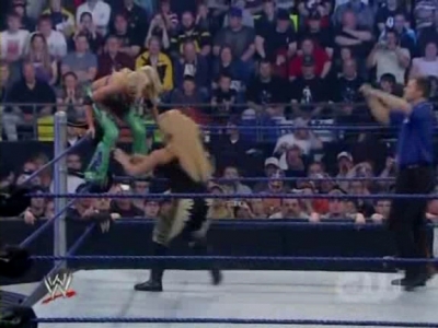 WWE_SmackDown_05_09_08_Diva_Match_XviD_avi_000230964.jpg