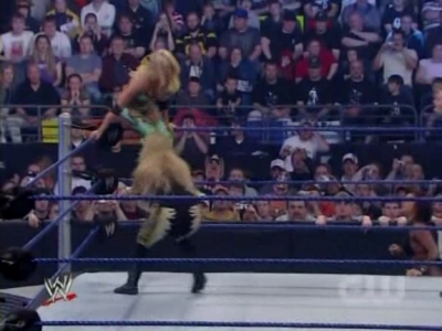 WWE_SmackDown_05_09_08_Diva_Match_XviD_avi_000231698.jpg