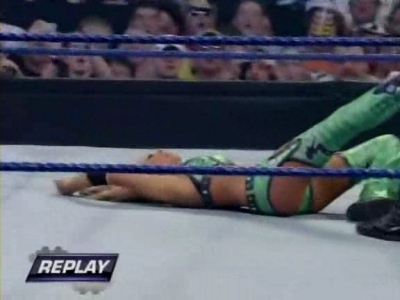 WWE_SmackDown_05_09_08_Diva_Match_XviD_avi_000289889.jpg