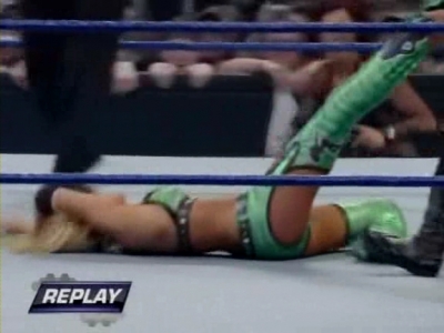 WWE_SmackDown_05_09_08_Diva_Match_XviD_avi_000290890.jpg
