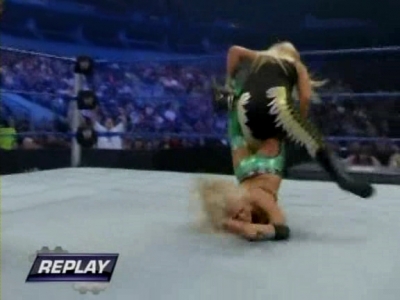 WWE_SmackDown_05_09_08_Diva_Match_XviD_avi_000296562.jpg