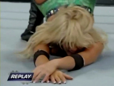 WWE_SmackDown_05_09_08_Diva_Match_XviD_avi_000297297.jpg