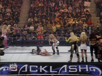 WWE_Backlash_2008_Diva_Match_XviD_avi_000195128.jpg