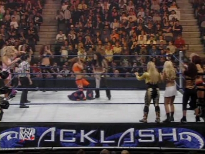 WWE_Backlash_2008_Diva_Match_XviD_avi_000252485.jpg