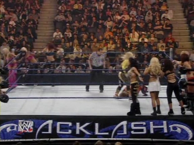 WWE_Backlash_2008_Diva_Match_XviD_avi_000307273.jpg