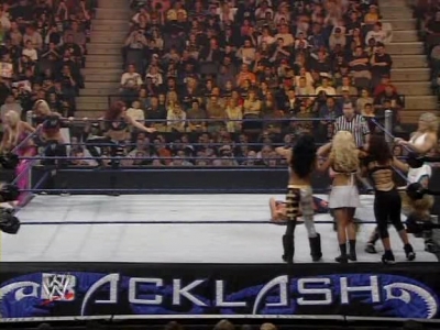 WWE_Backlash_2008_Diva_Match_XviD_avi_000311311.jpg