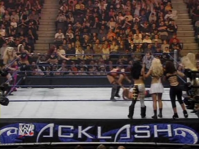 WWE_Backlash_2008_Diva_Match_XviD_avi_000312712.jpg