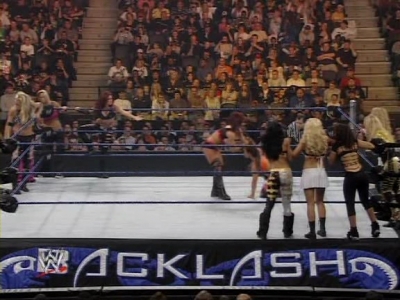 WWE_Backlash_2008_Diva_Match_XviD_avi_000314147.jpg