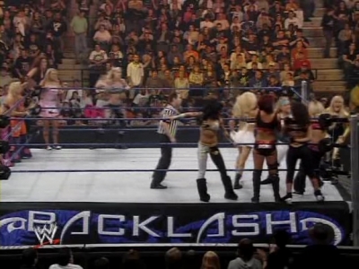 WWE_Backlash_2008_Diva_Match_XviD_avi_000393960.jpg