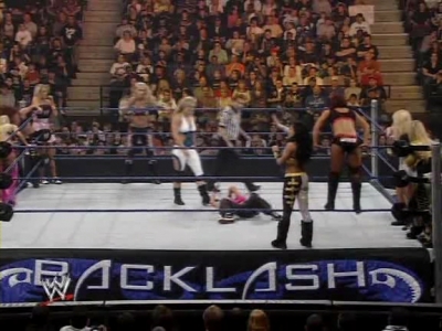 WWE_Backlash_2008_Diva_Match_XviD_avi_000444811.jpg